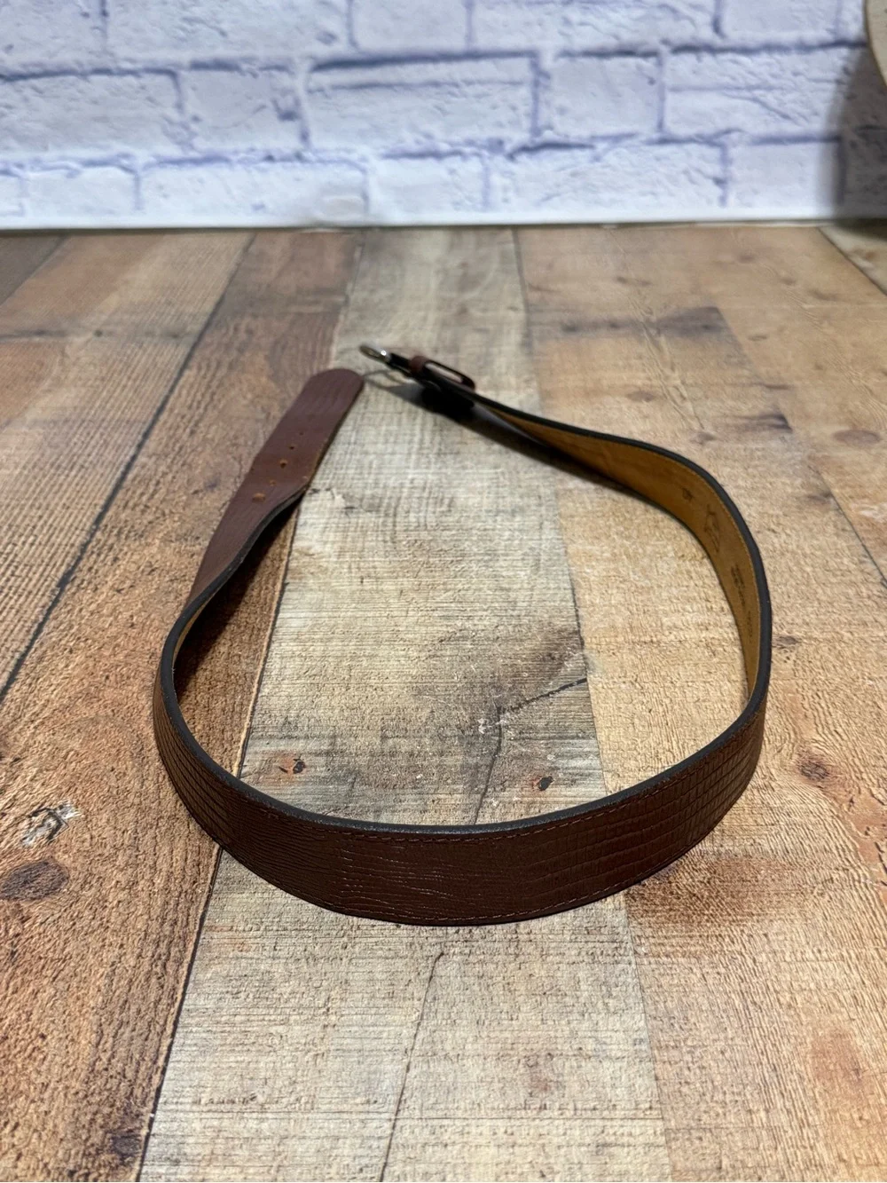 Belt Lizard Grain Cowhide Leather Men's Belt Brown Made in USA Size 40 GUC Pre o
